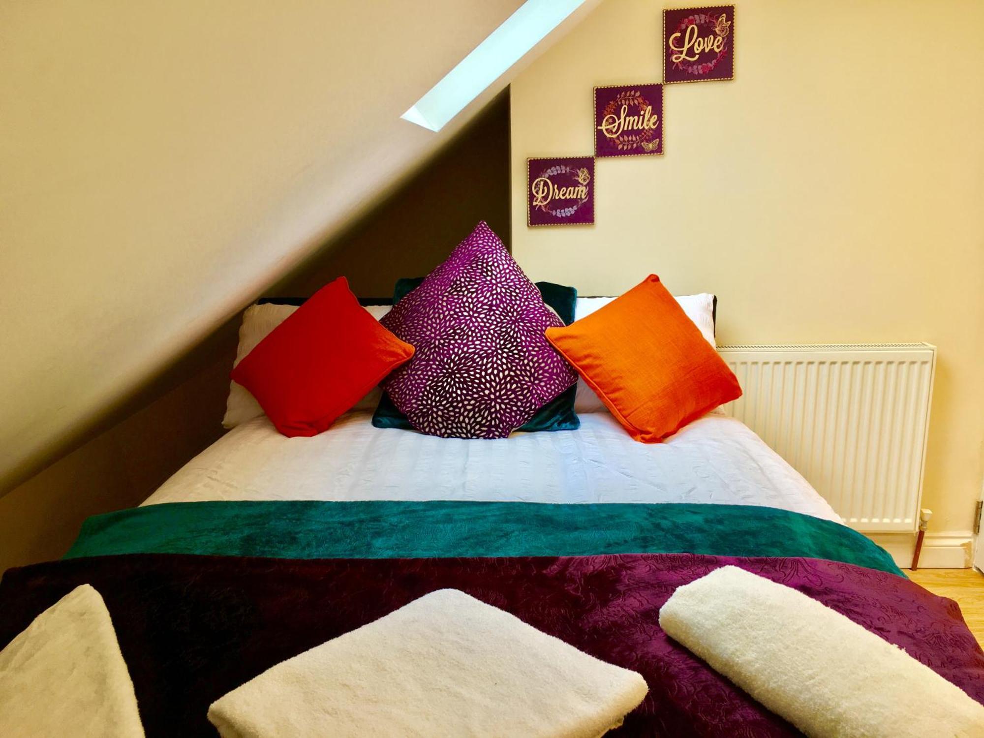 1 Bed Apartment,Recep,Kitchen,Bath Ilford Esterno foto